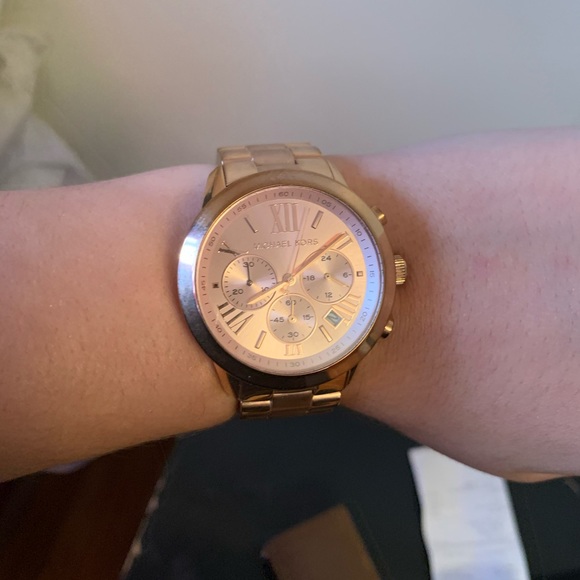 Michael Kors Rose Gold Watch - Picture 3 of 4